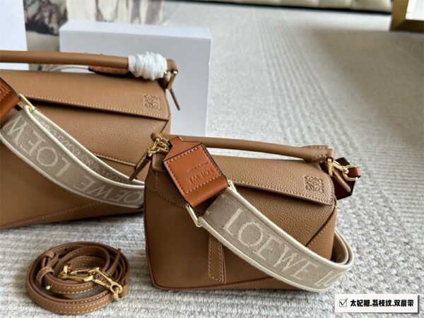 loewe grainy leather puzzle