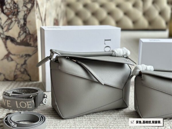 loewe grainy leather puzzle