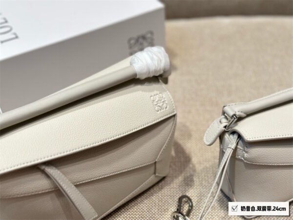 loewe grainy leather puzzle