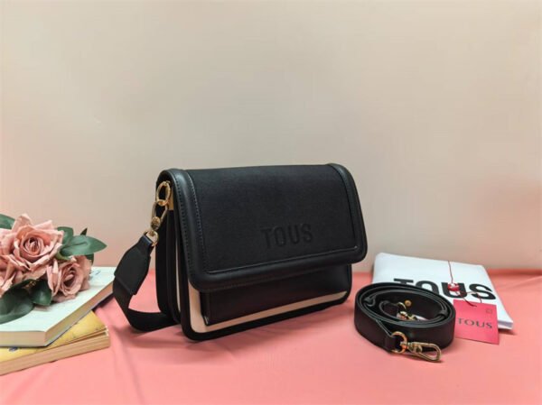 T-S045 bear one shoulder bag 24.5-20.5-9cm